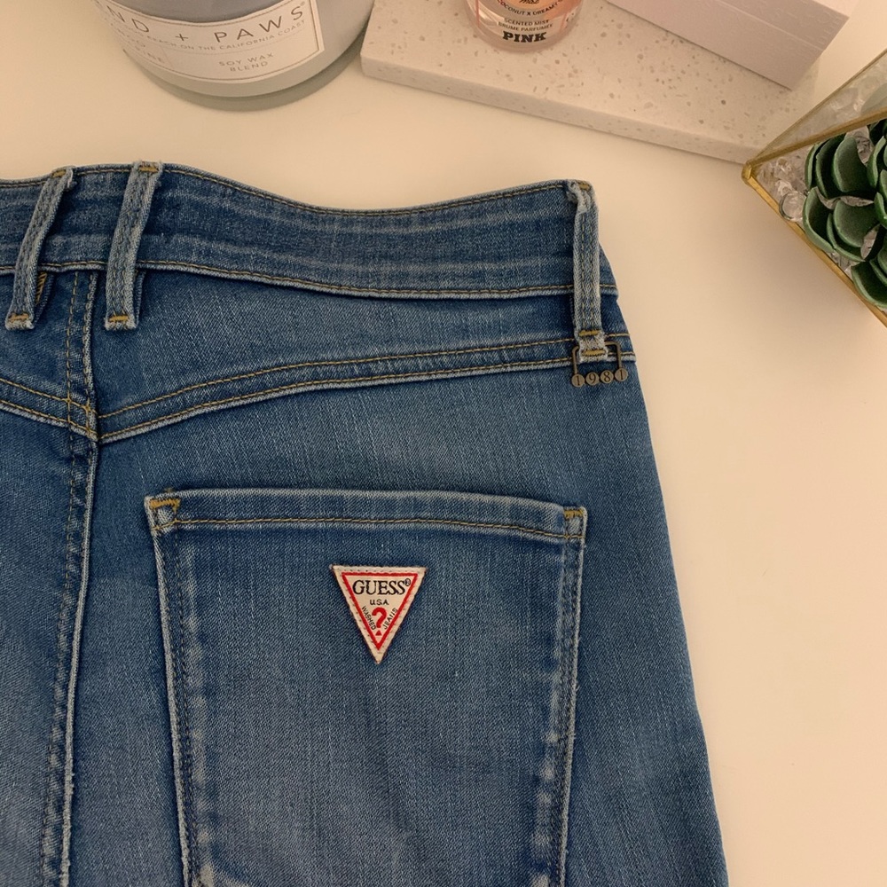 GUESS Light Wash Skinny Jeans👖